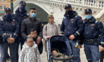 Bimbo si perde tra i turisti a Venezia: ritrovato dalla Polizia