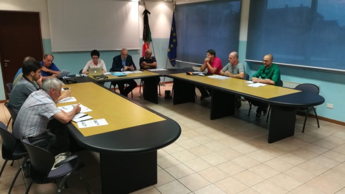 L’assessore si dimette, il sindaco resta solo con il vice