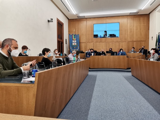 Terza scuola media a Cernusco sul Naviglio? Per le minoranze “non s’ha da fare”