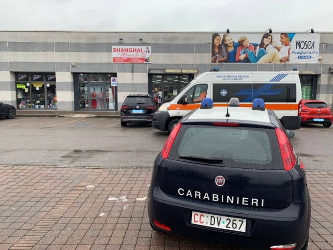 Aggressione in strada, 31enne soccorso da un’ambulanza