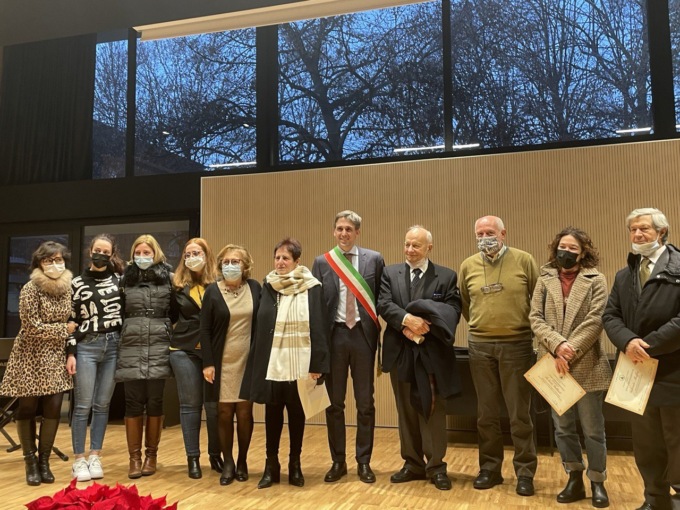Carugate premia le eccellenze cittadine all’auditorium