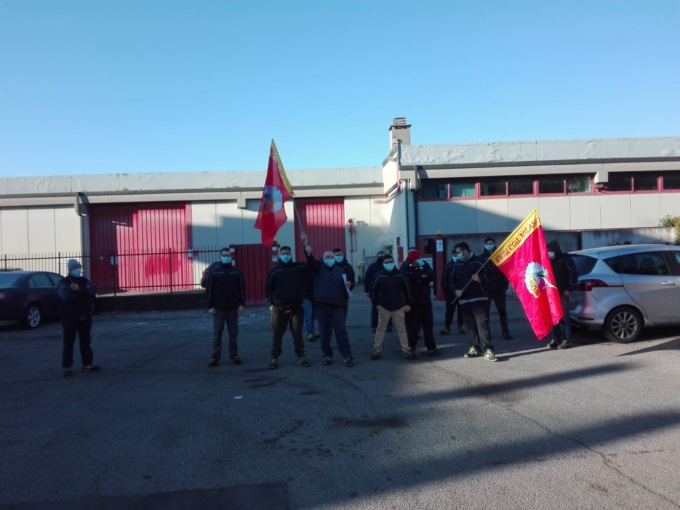 Operai al gelo, sciopero a Gessate
