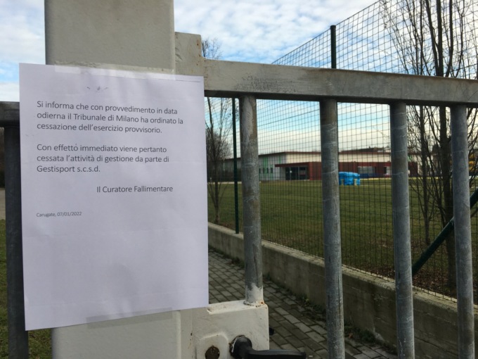 Centro sportivo chiuso per fallimento: utenti e lavoratori trovano i cancelli sbarrati