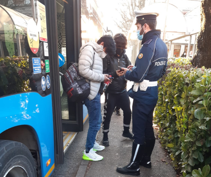 Controlli a tappeto per la verifica del Green pass