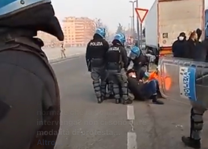Ennesimo blocco alla logistica del Si Cobas: alta tensione, un ferito