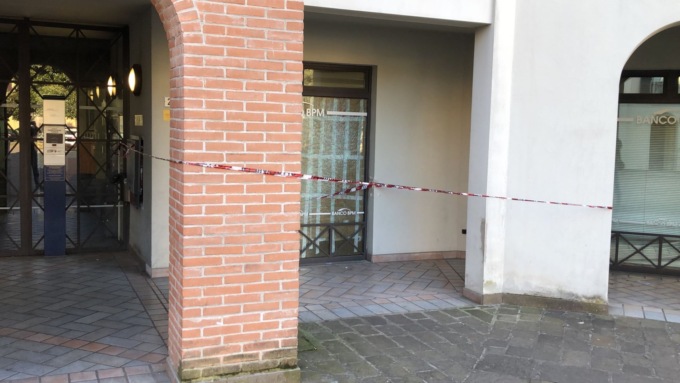 vaprio d'adda bancomat esploso in via perego