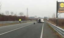 Incidente frontale tra auto: Sp 13 chiusa per due ore