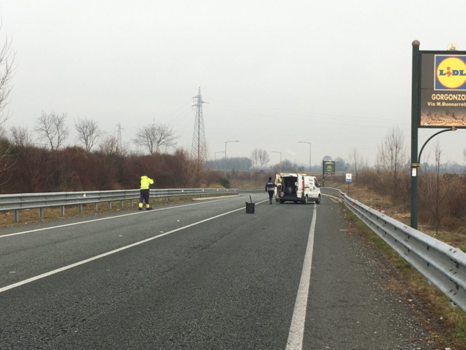 Incidente frontale tra auto: Sp 13 chiusa per due ore