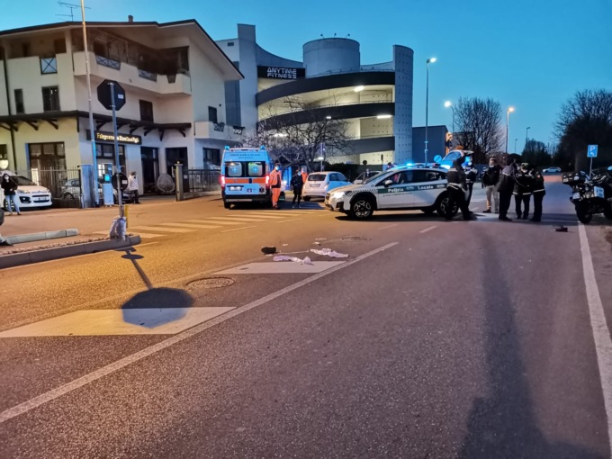 Anziano investito a Cernusco: elisoccorso e ambulanza in codice rosso