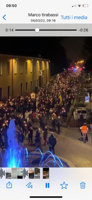 Un fiume di persone per dire no alla guerra