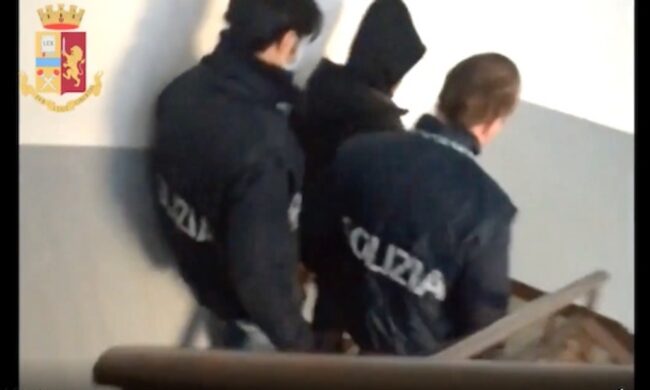 Metanfetamine via posta: la Polizia di Stato ha arrestato un 26enne