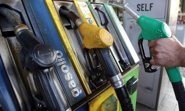 Controlli della Finanza sui prezzi del carburante, ma i gestori non ci stanno: “E’ una caccia alle streghe”