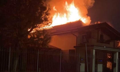 Incendio, famiglia di cinque persone rimane senza casa
