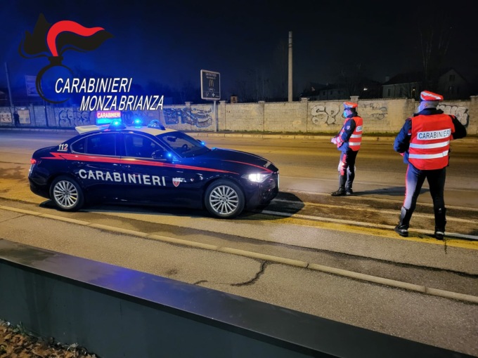 Aveva droga in tasca e a casa: nei guai un 48enne fermato a Brugherio