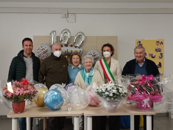 Nonna Virginia ha compiuto cento anni