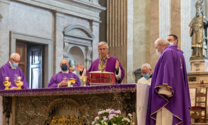 La comunità di Cassano D'Adda ha accolto il vescovo Antonio Napolioni