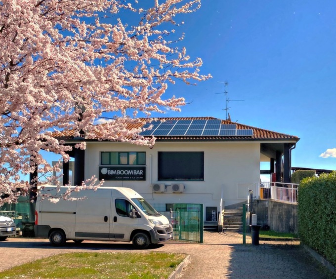 Pannelli solari fotovoltaici: investire ora per dare un taglio alla bolletta