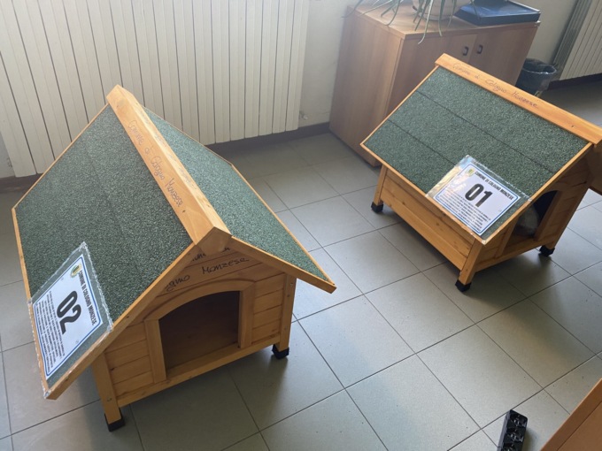 Trenta nuove casette per ospitare duecento gatti randagi