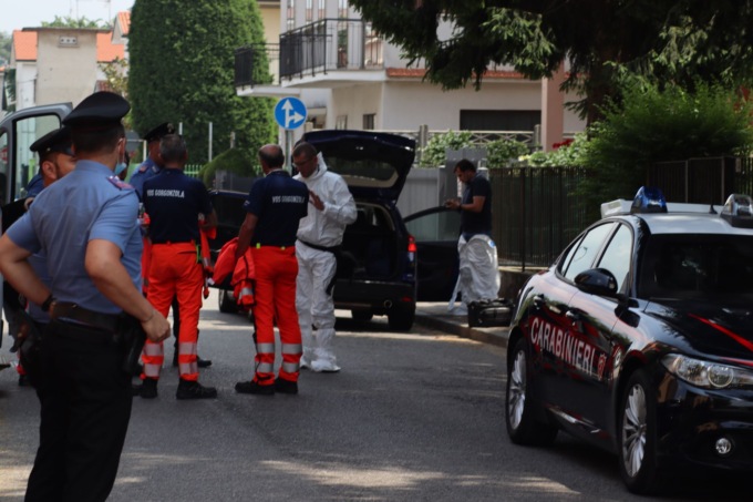 Uccise e fece a pezzi la madre: spunta l’ipotesi di un complice