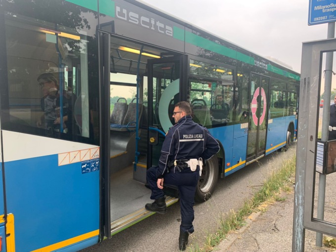 Sugli autobus viaggiano anche… sostanze stupefacenti