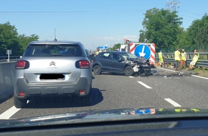 Schianto sulla Cassanese strada bloccata: chiamati i soccorsi