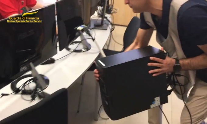 Superbonus 110% e certificazioni energetiche: 110 software illegali sequestrati e 18 professionisti denunciati