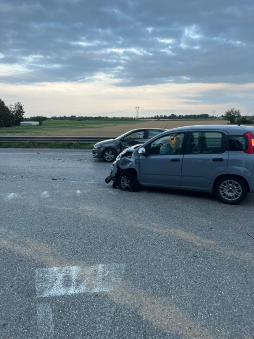 Incidente in serata, paura per due ventenni