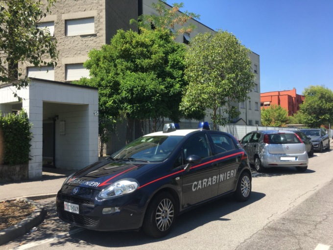 Non ce l’ha fatta il bimbo di due anni caduto dalla finestra di casa