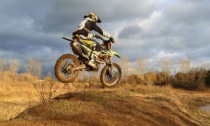 Motocross clandestino nel cantiere dell'autostrada: denunciati 14  giovanissimi