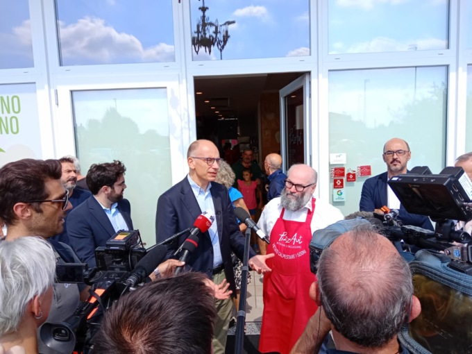 cassina de pecchi enrico letta da pizzaut