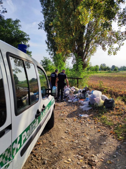 Maxi discarica abusiva nel Parco Est delle Cave: le indagini per scoprire i colpevoli