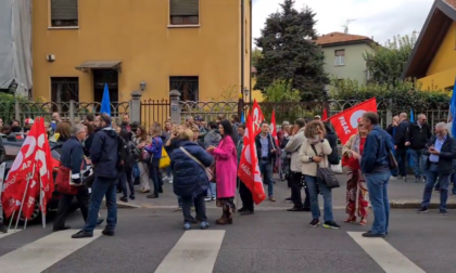 Nuovo sciopero dei lavoratori Verti (con presidio in Regione) per dire "no" ai 175 esuberi