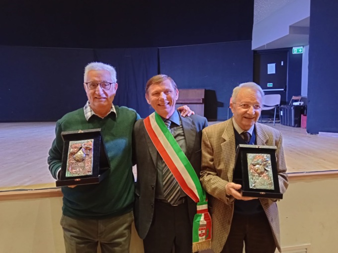 Bussero premia i suoi cittadini benemeriti col Perit d’or