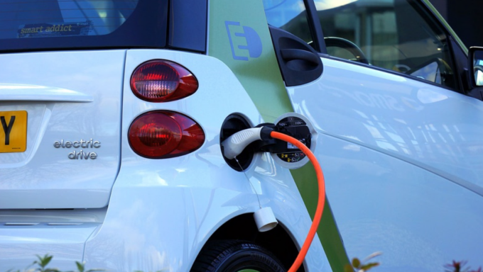 In arrivo quattro colonnine di ricarica per i veicoli elettrici