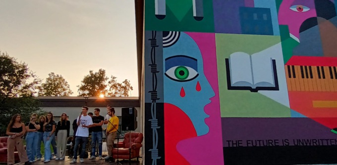 Dalle mani dei giovanissimi nasce un murales per la cultura