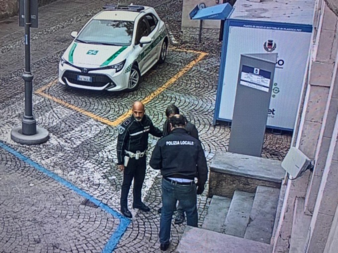 Fermato a Inzago senza patente e alla guida di un’auto rubata