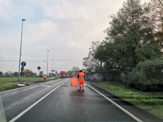 Cernusco sul Naviglio asfaltatura sulla via Po Sp120
