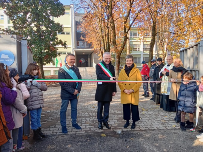 Festa grande per il taglio del nastro della nuova scuola e Cdd di Melzo