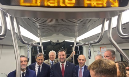Sfilata di politici all'inaugurazione della Metro 4 per Linate: sarà gratis per tutto il weekend