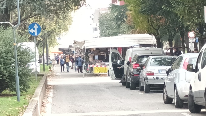 Si sente male al mercato, arriva l’ambulanza