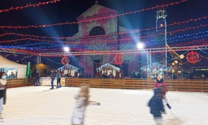I Led "salvano" il Natale: a Brugherio confermati pista di pattinaggio e Villaggio di Santa Claus