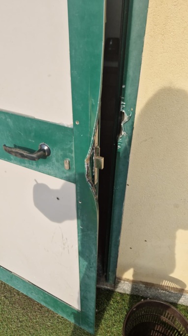 Furto al centro sportivo di Bellinzago Lombardo, rubati vino e metal detector