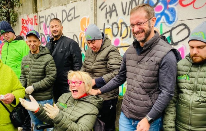 Con il “Murale partecipato” i Ragazzi di Robin di Segrate riempiranno di cuori il muro rovinato mesi fa
