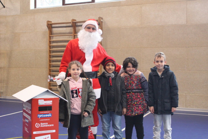 Trezzo sull'Adda Babbo Netweek a scuola