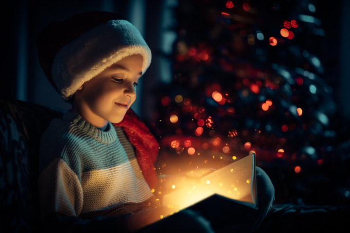 La magia del Natale con i bambini: le risposte alle domande su Babbo Natale, le renne e gli Elfi