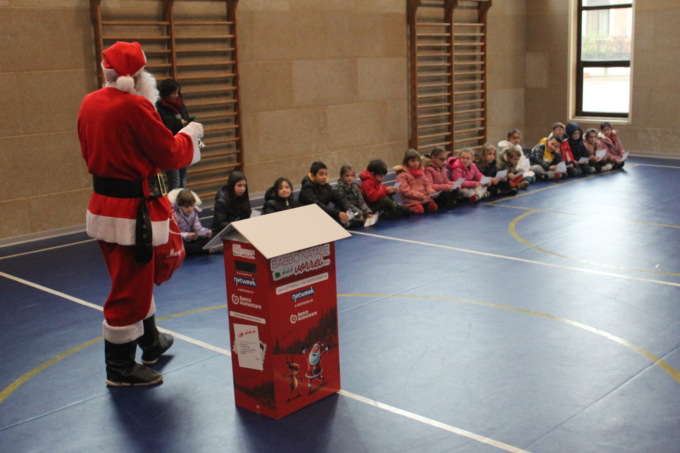 Babbo Natale in visita alle scuole di Trezzo sull’Adda… Grazie alla Gazzetta!