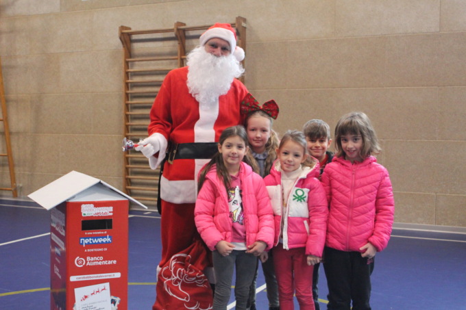 Trezzo sull'Adda Babbo Netweek a scuola
