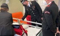 Babbo Natale porta i doni dei Carabinieri ai bimbi della Pediatria di Melzo