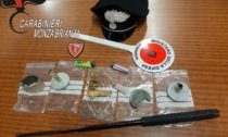 Brugherio: minacce e bomba carta fatta esplodere sotto casa, tre arrestati