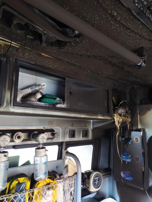segrate ambulanza misericordia prende fuoco
